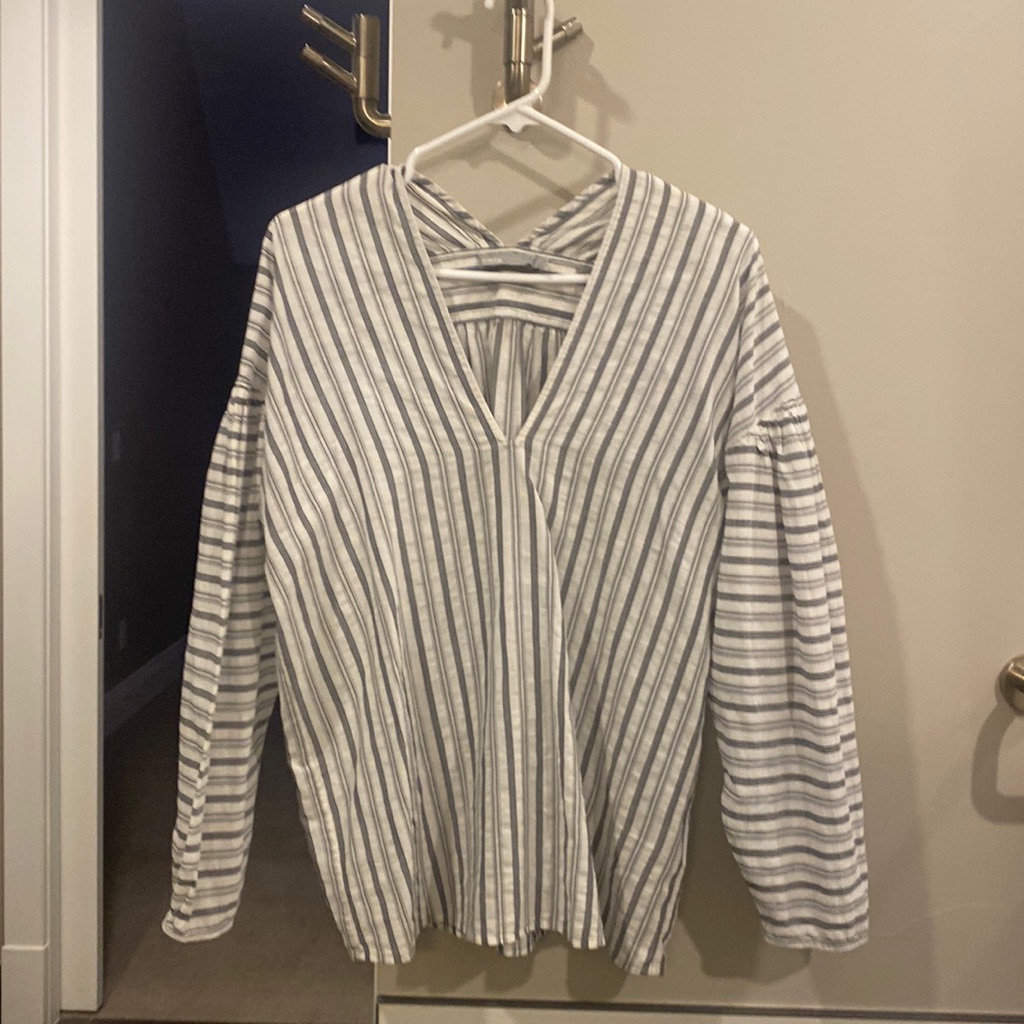 Vince Long Sleeve V-Neck